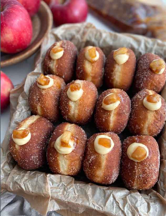Karamellizált almás – vaníliás bombolini